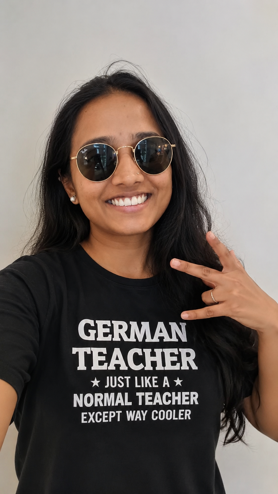 Vrushali Barde teaching live online German classes